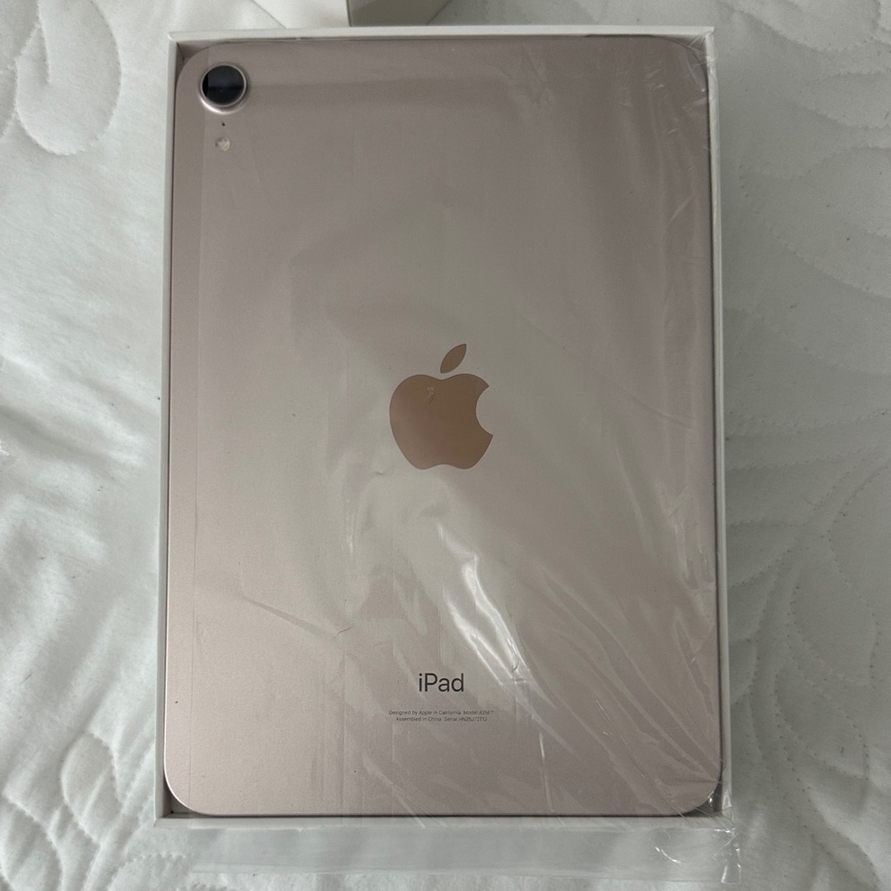 Apple iPad Mini - Pink 256GB - Picture 3 of 6